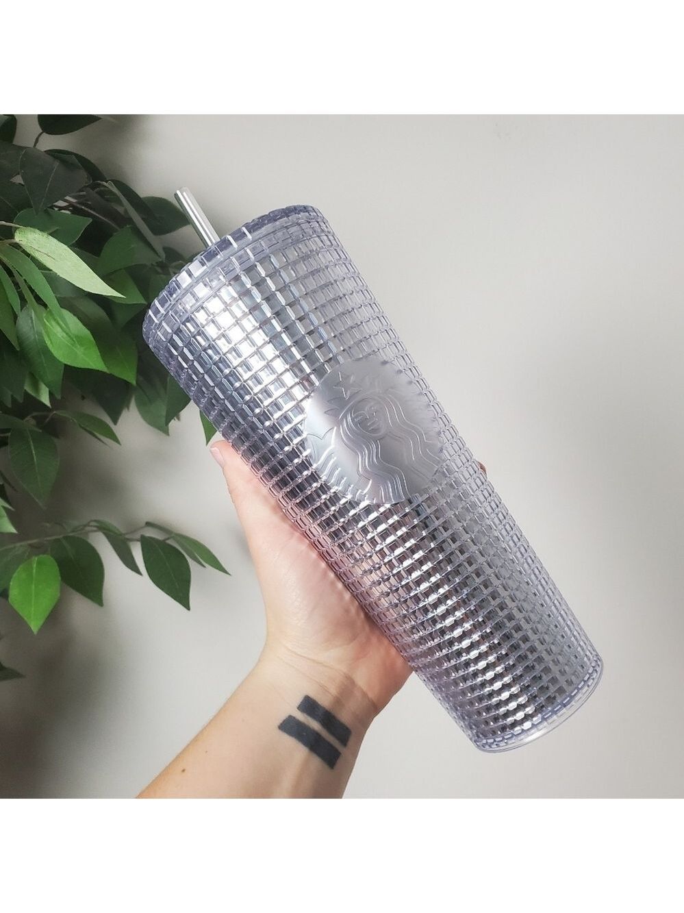 Starbucks Christmas Holiday Silver Grid Shine Venti Tumbler 24oz *